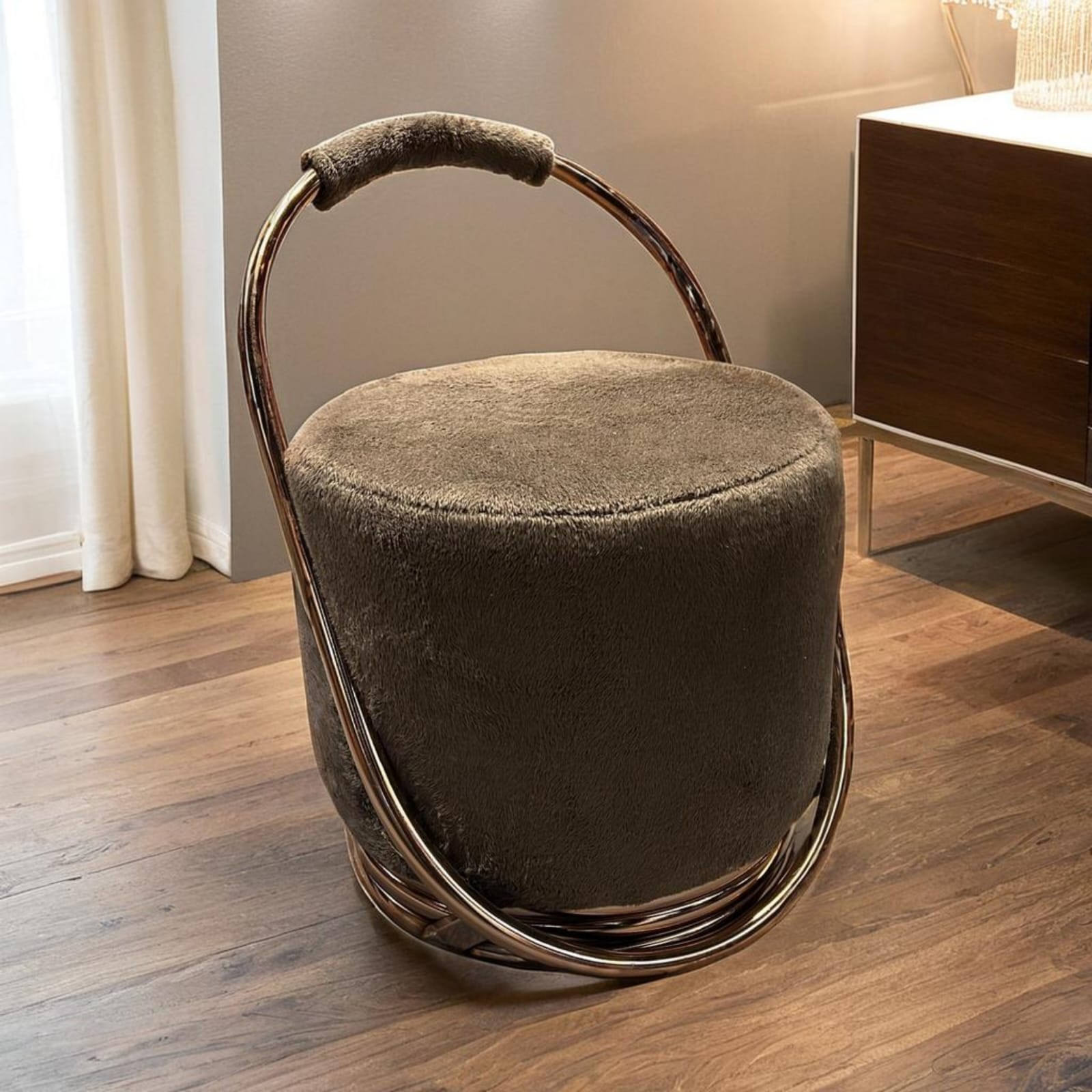 The Ring Throne